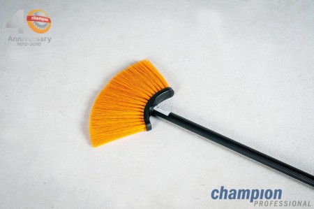 ไม้กวาดไนล่อน ขนาดมาตรฐาน ขนอ่อน Champion Professional
